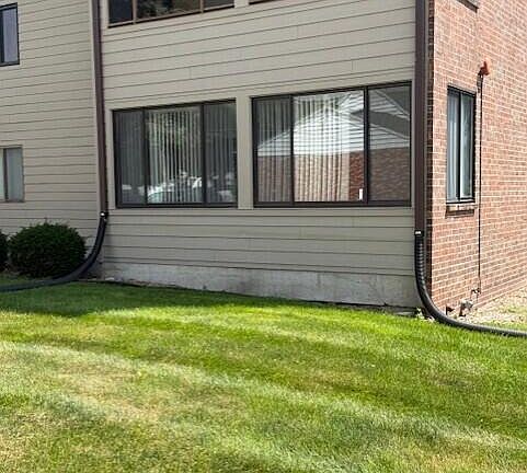 2nd image of 709 Broad St APT 6