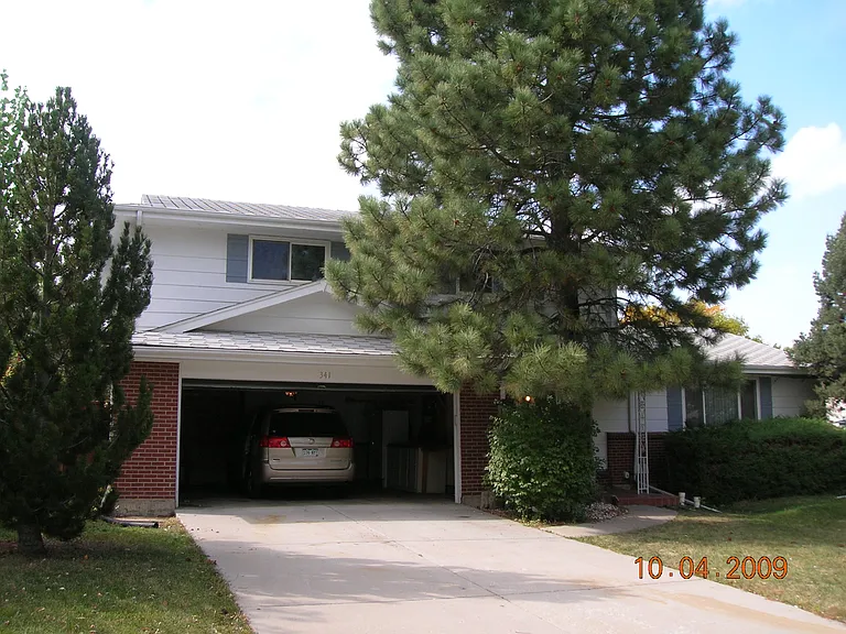 341 Ursula St — Photo 1