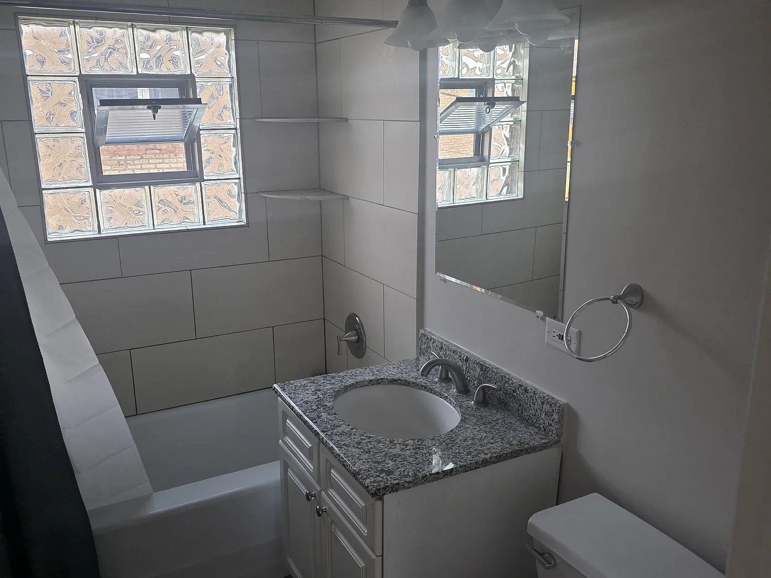 1 bed, 650 sqft, $1,500 — Photo 3