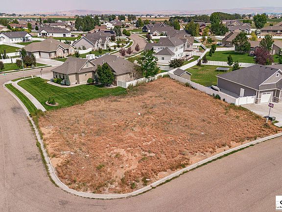 3rd image of 5004 Eaglewood Dr