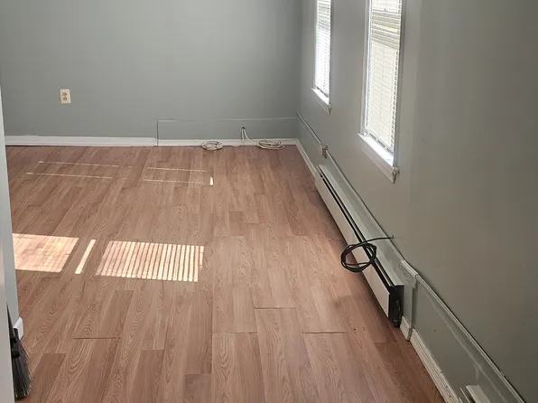 36 Elm St #2, Trenton, NJ 08611