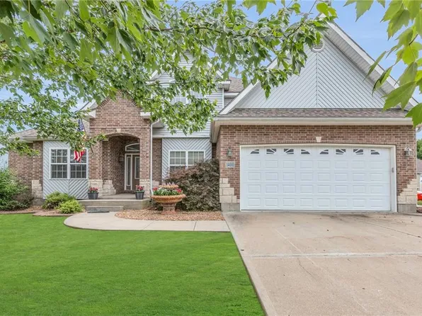 1400 Nottingham Dr, Warrensburg, MO 64093