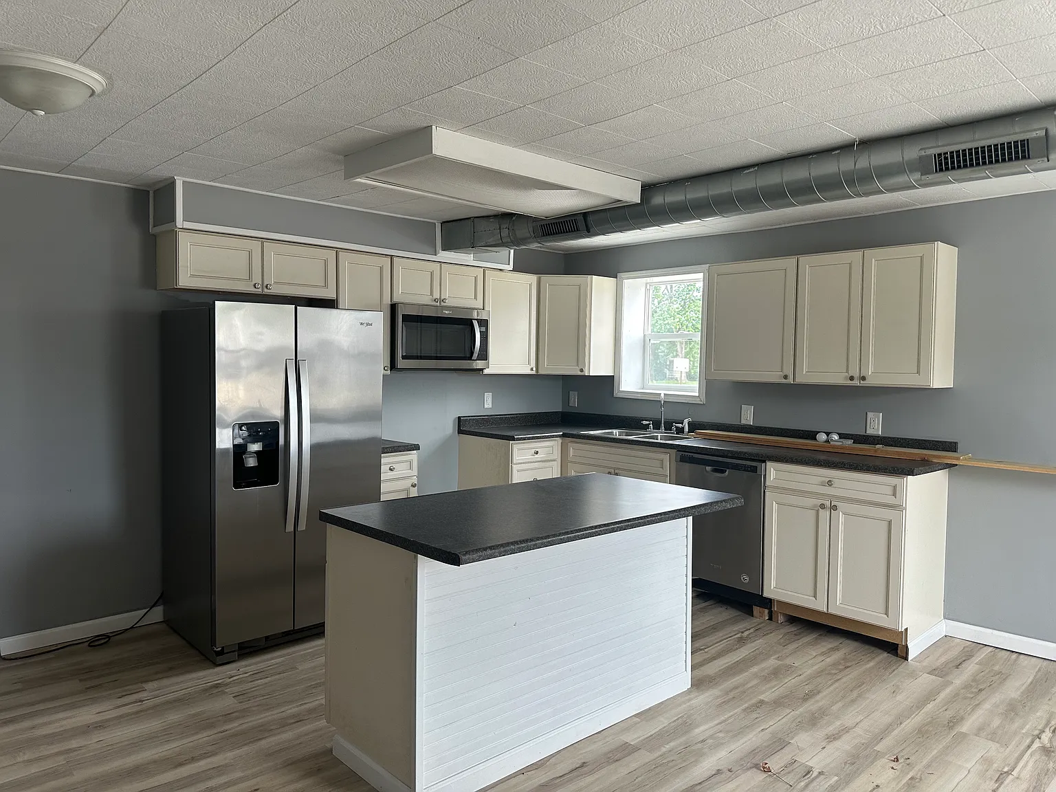 2 bed, 1000 sqft, $1,170 — Photo 2