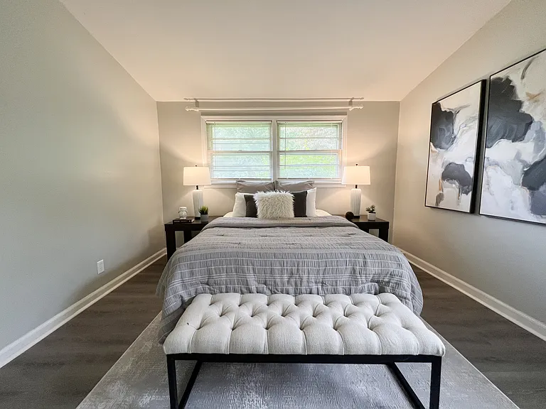 615 Crest Ct — Photo 17