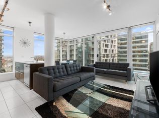 1252 Hornby St #1404, Vancouver, BC V6Z 0A3