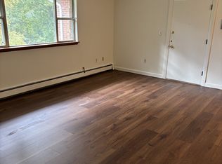 52 Jacqueline Rd APT 10, Waltham, MA 02452