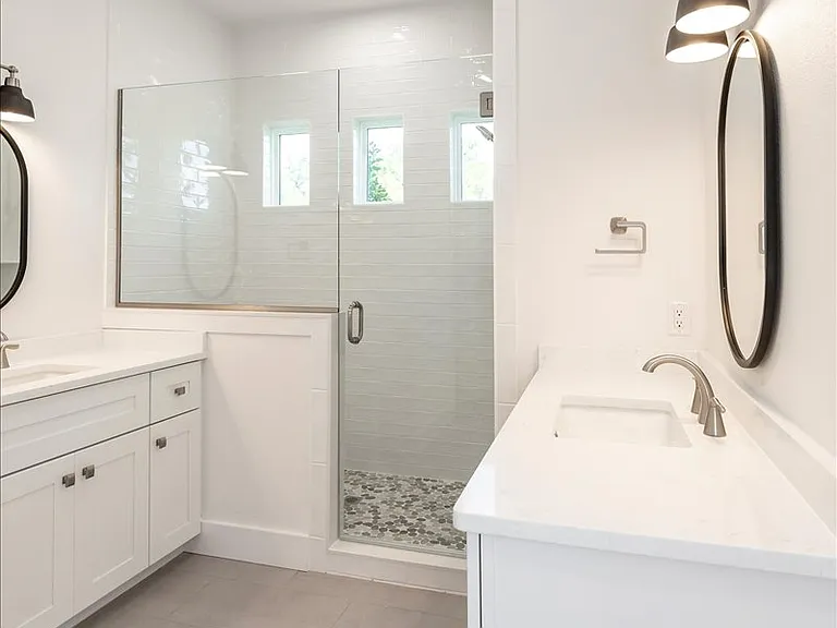 1709 Holly Rd — Photo 33