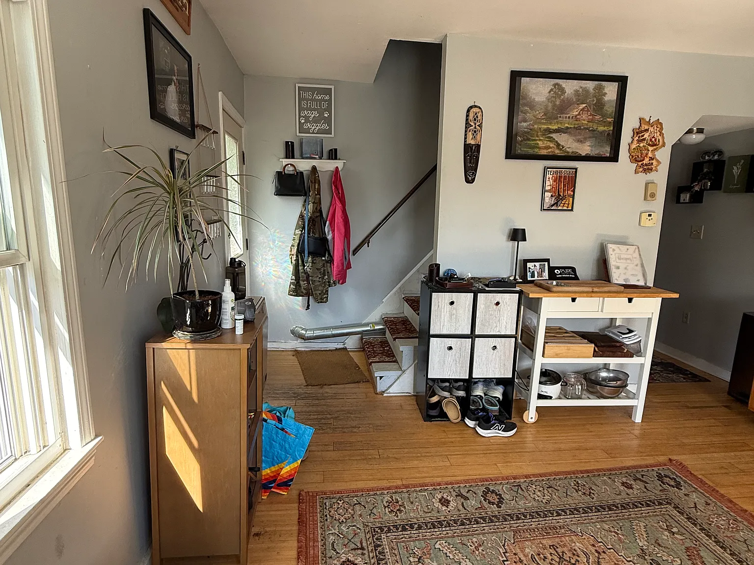 3 bed, $1,895 — Photo 2