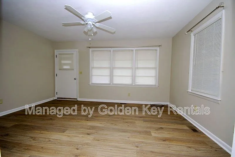 Building Photo - 1514 Old Grantham Rd
