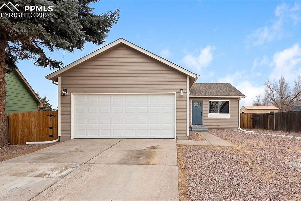 1st image of 4440 Hollyridge Dr