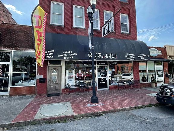 2nd image of 89 Tennessee St
