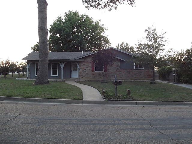 1st image of 4701 Ponderosa Trl