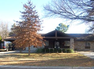 1404 Cedar St, Bartlesville, OK 74006