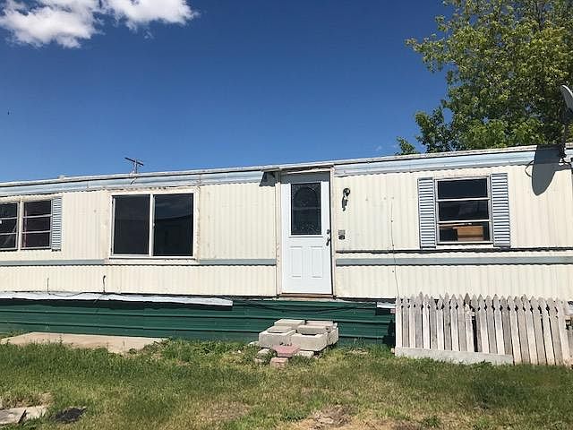 2nd image of 2995 Prospect Ave Trailer 34