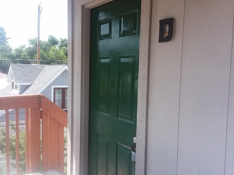 Lander Street 751 — Photo 19