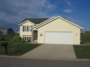 540 5th Ave SE, Dover, MN 55929