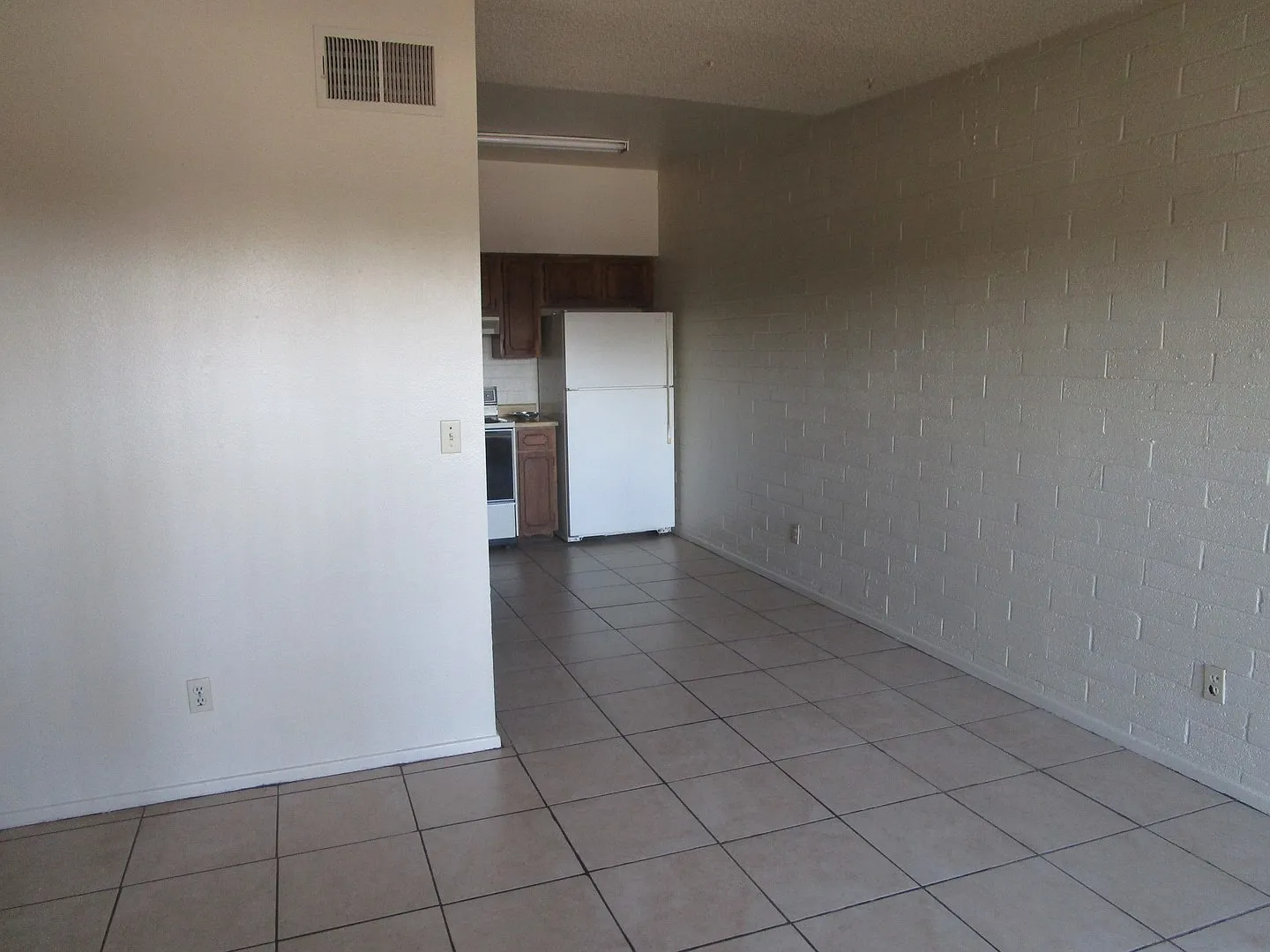 1325 W. 3rd Street — Photo 3