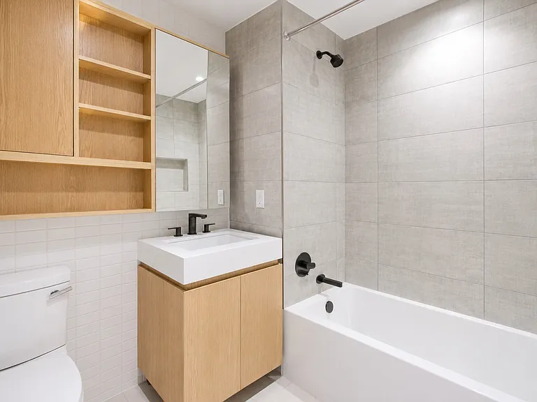 200 Montague St #15E — Photo 8
