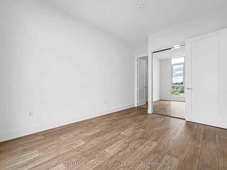 858 Dupont St #Penthouse 19 — Photo 28