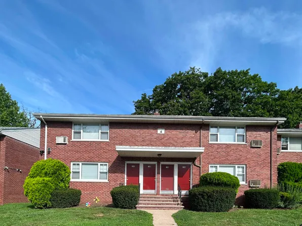 241 W Passaic St, Rochelle Park, NJ 07662