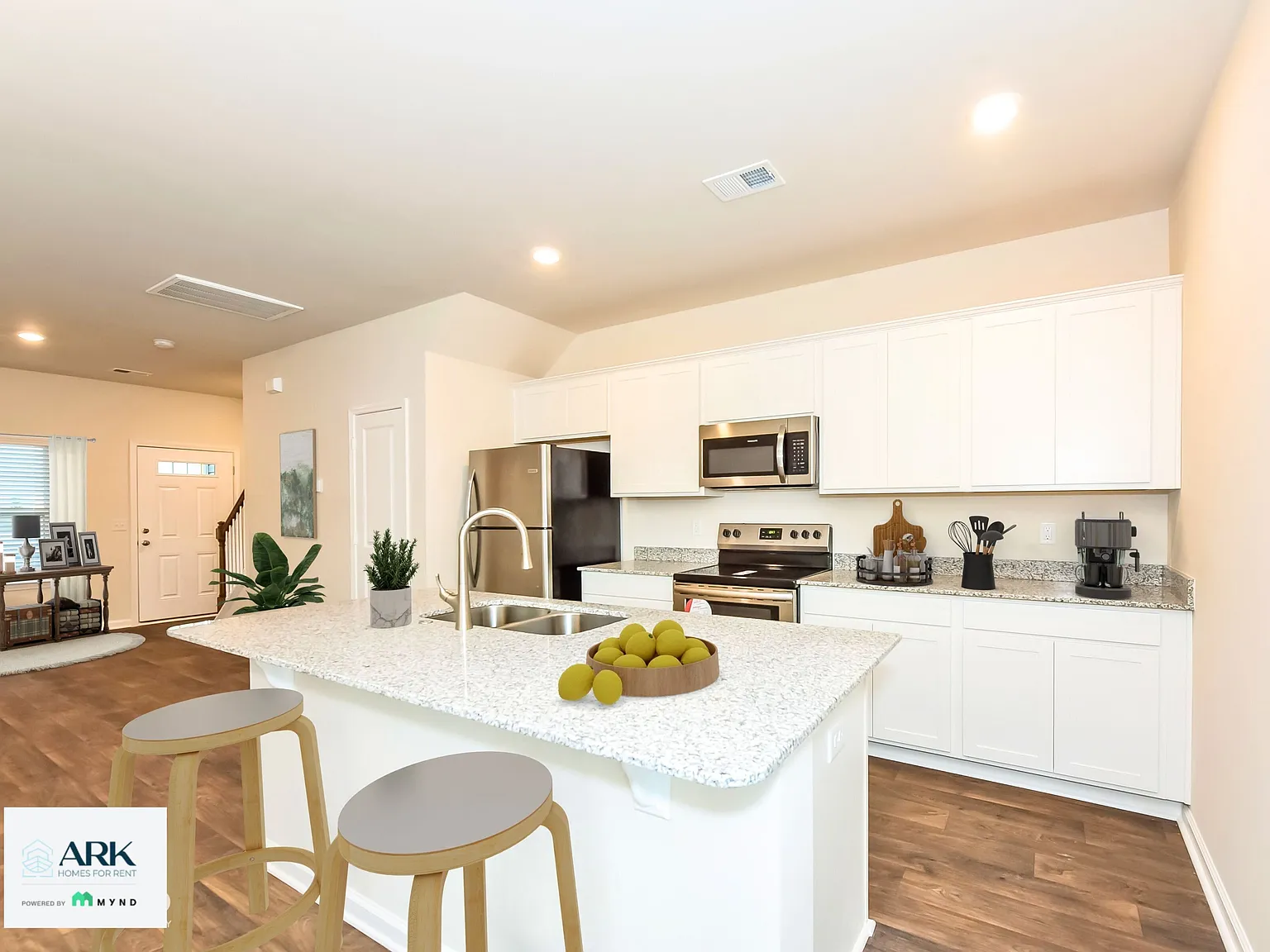 3 bed, 2.5 bath, 1428 sqft, $1,624 — Photo 3