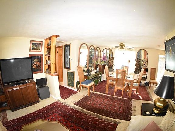 2nd image of 3524 Oxford Dr