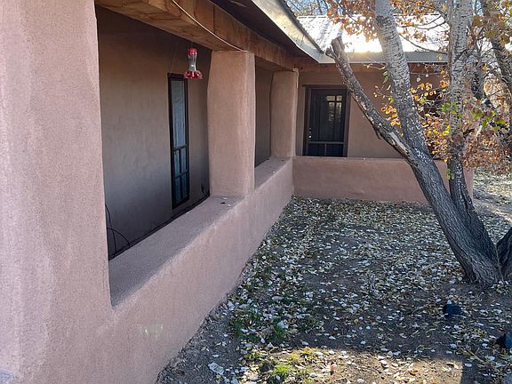 4th image of 6 Escuelita Ln