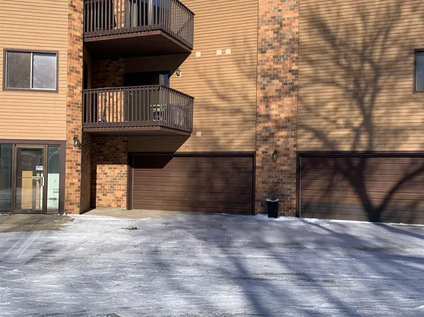 2505 Capital St #202, Yankton, SD 57078