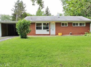 2116 Peirce Ave, Bloomington, IL