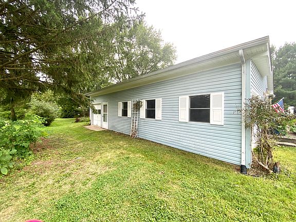 5th image of 249 Sandy Ln SE