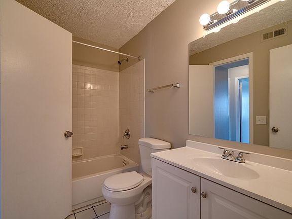 5th image of 2901 Banning Rd #63