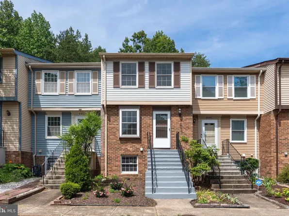 6844 Heatherway Ct, Alexandria, VA 22315