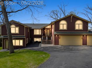 2745 Lari Ct, West Bloomfield, MI 48324