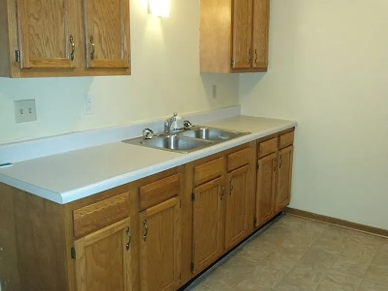 3325 Agin Ct NE — Photo 4