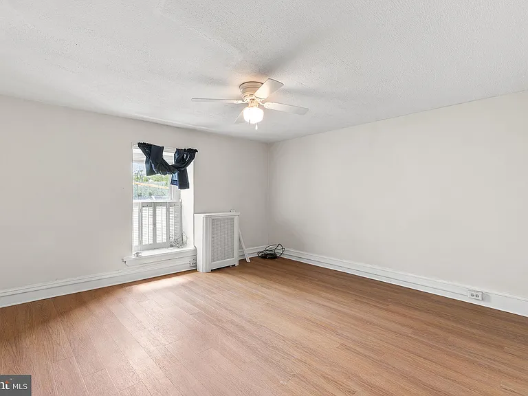 345 W Mount Pleasant Ave — Photo 20