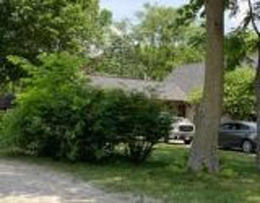 2nd image of 1010 E Keyser St