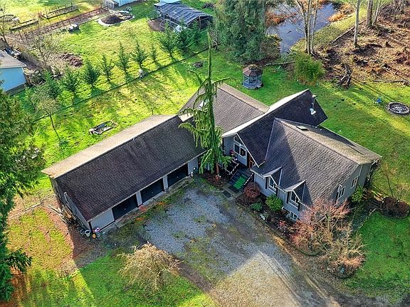 2nd image of 9722 12th Avenue NW