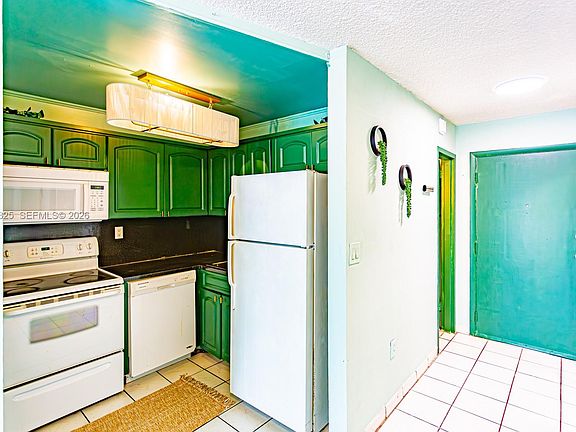 4th image of 7620 Carlyle Ave APT 205