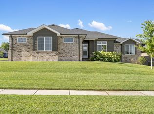 940 E Powers Ct, Nixa, MO 65714