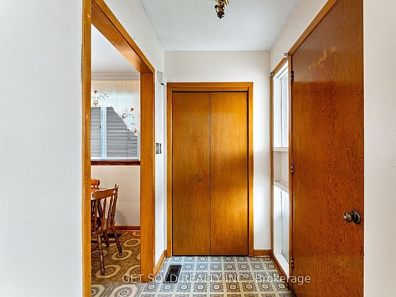 3rd image of 30 Ikley Rd