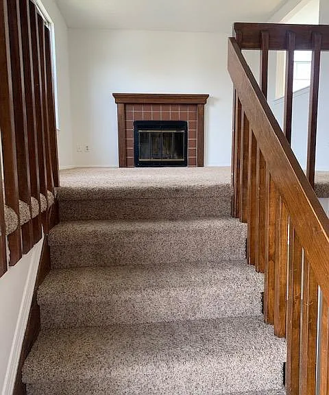 323 S Jefferson Ave — Photo 3