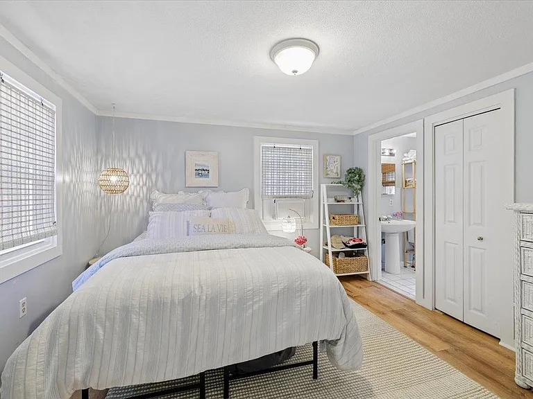 31 Perkins Rd — Photo 16