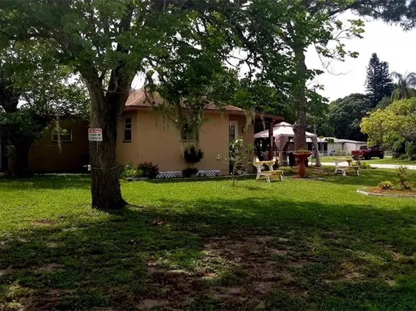 4990 80th St N, Saint Petersburg, FL 33709