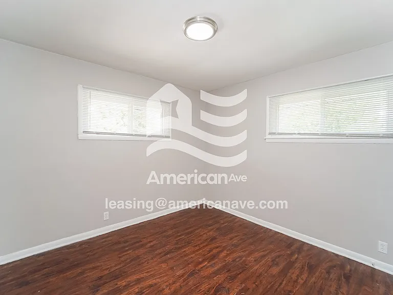 1323339_011_wm_-_bedroom_13132993.jpg