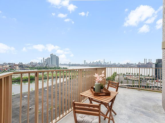 4th image of 16 West St #414