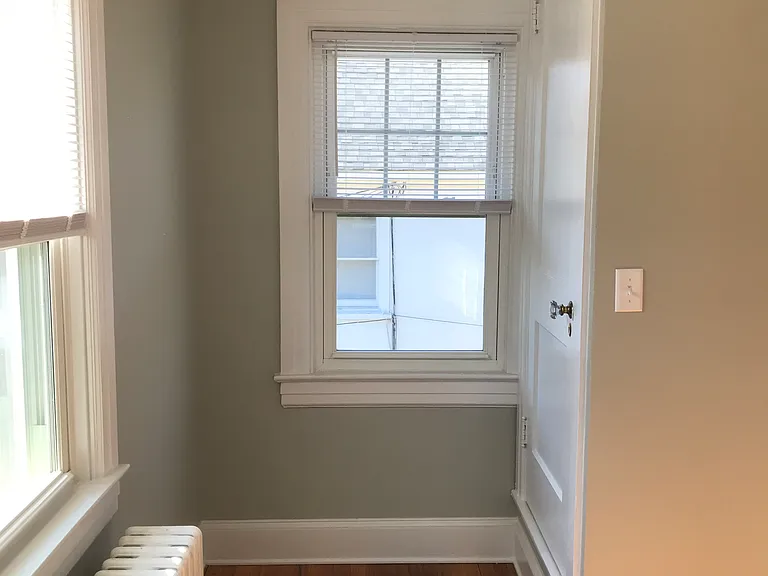 6 W Cecil St — Photo 19