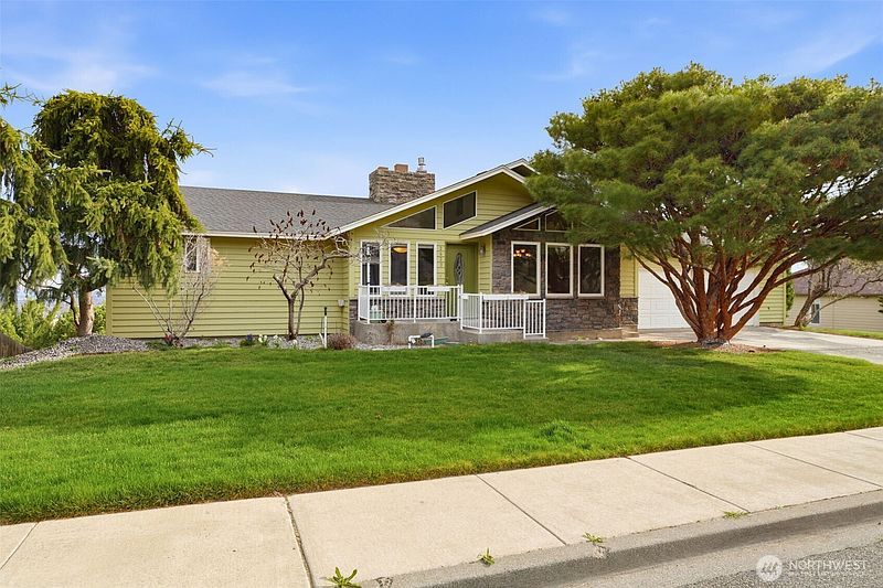 2nd image of 2623 S Kellog Street