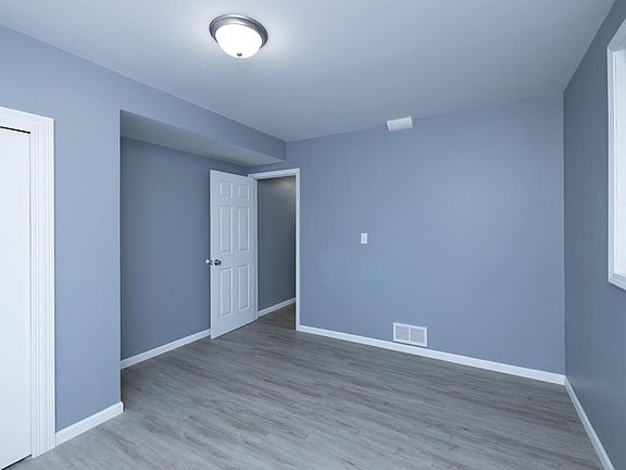 4th image of 1396 White Bear Ave N APT 1