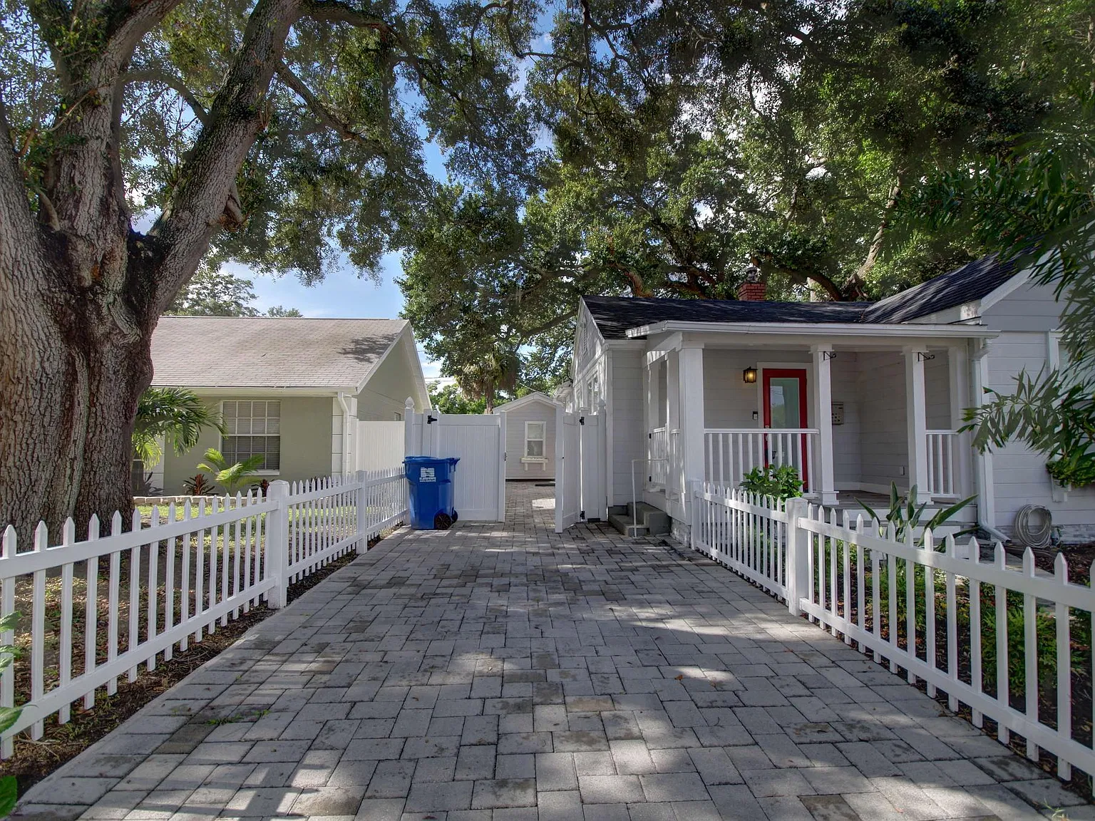 2 bed, 712 sqft, $2,095 — Photo 2