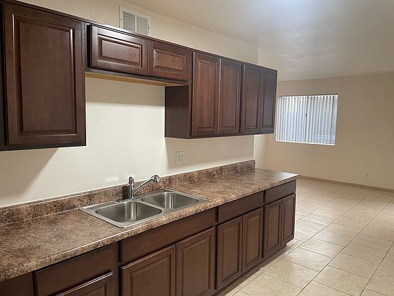 3rd image of 2417 W Campbell Ave APT 305